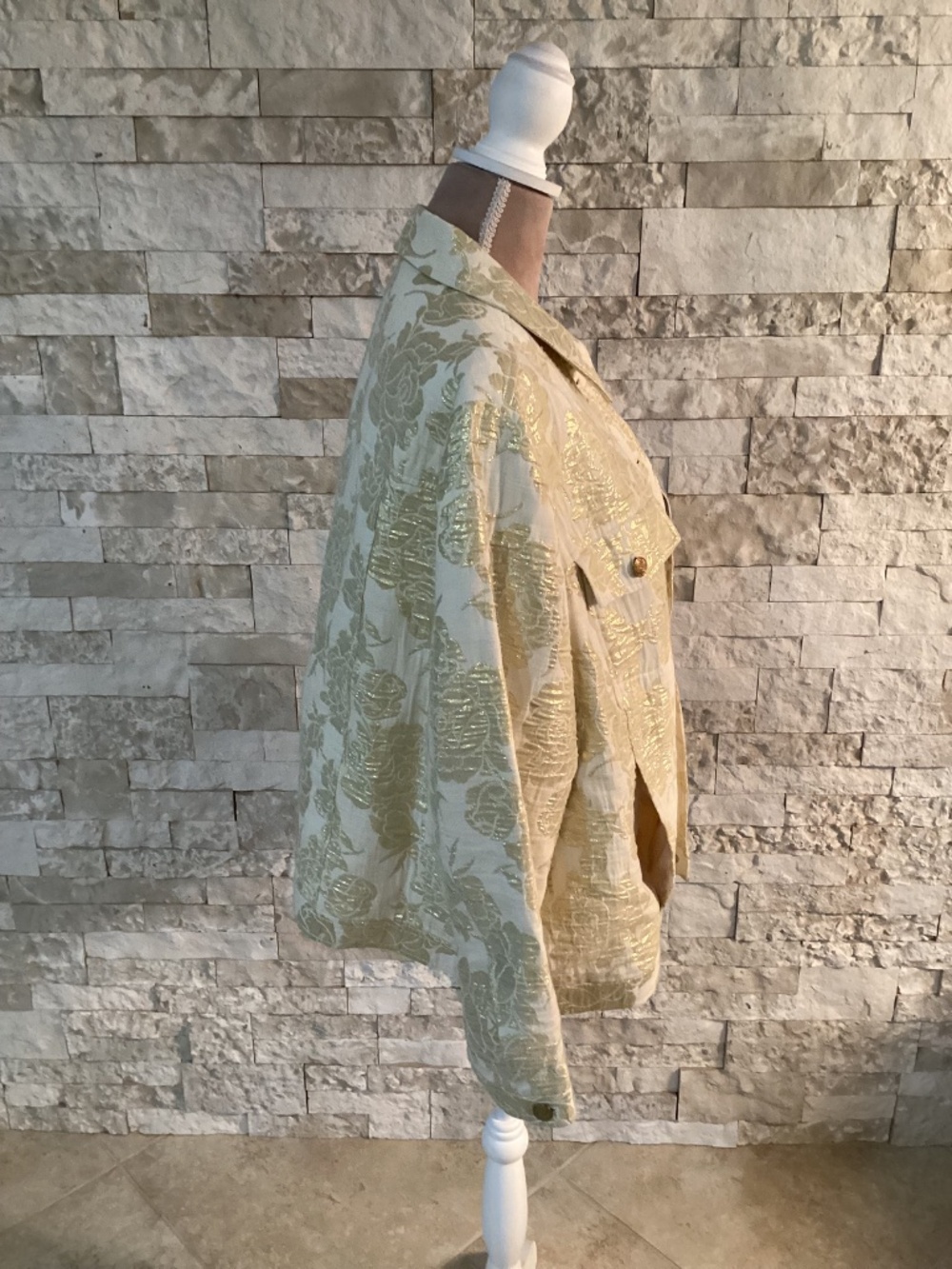 Laura Ashley gold metallic floral jacket - Picture 6 of 9